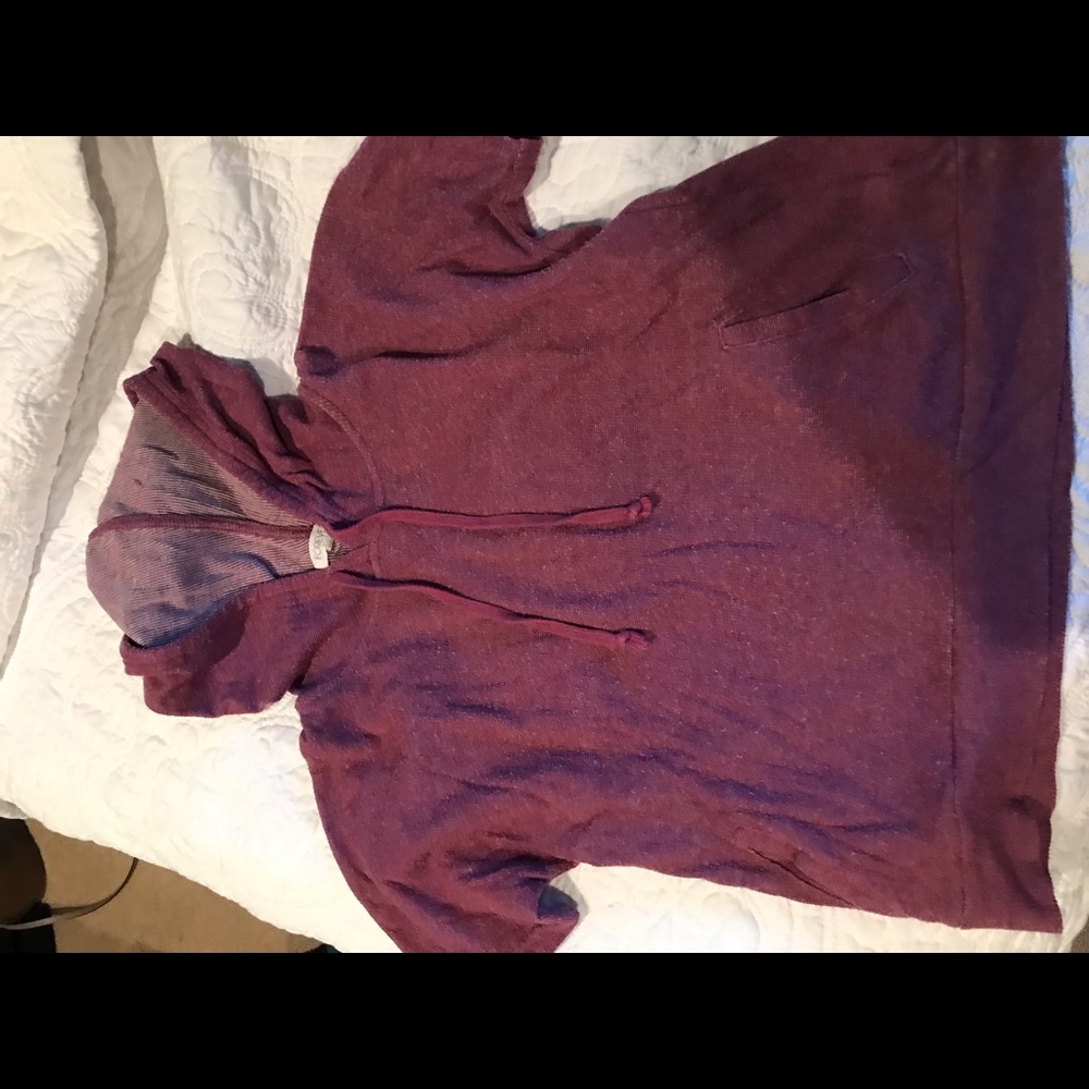 Short sleeve sweatshirt